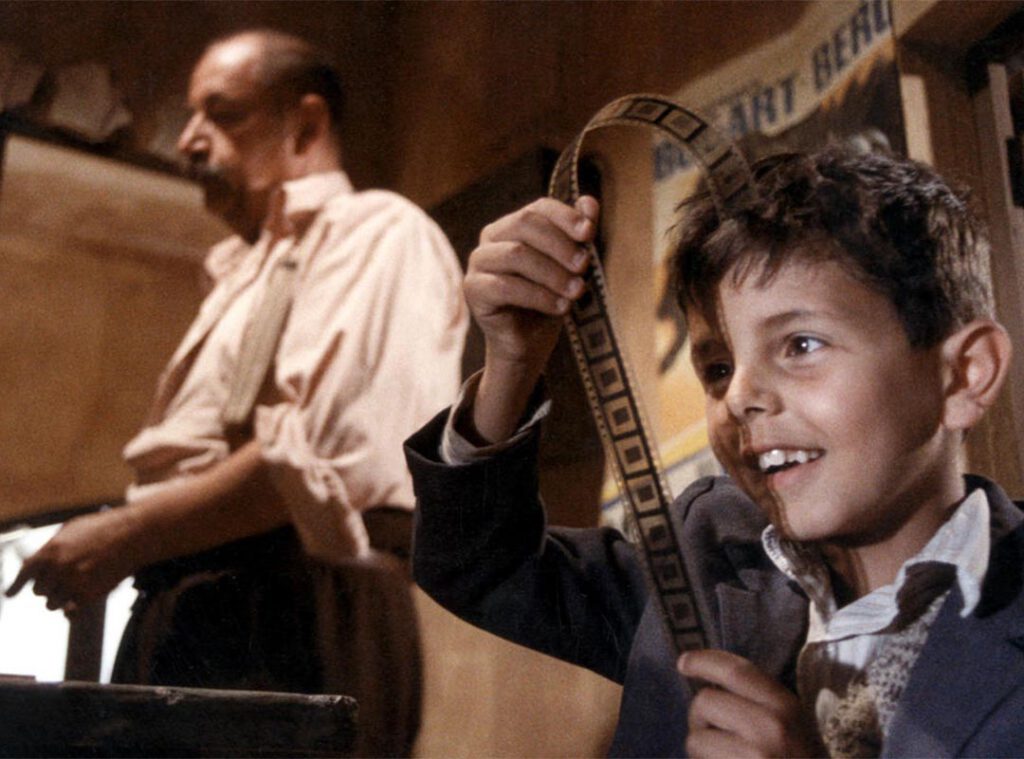 Scena del film Nuovo Cinema Paradiso