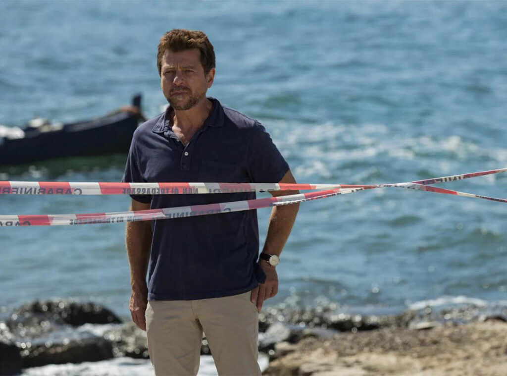 Scena della serie TV Màkari con Claudio Gioè